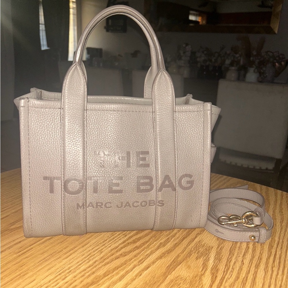 Marc Jacobs Light Gray Leather Tote